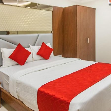 Hotel Hometown Near Us Embassy Bkc Mumbai Ngoại thất bức ảnh